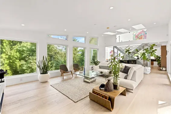 6236 Summit Avenue, West Vancouver For Sale - image 7