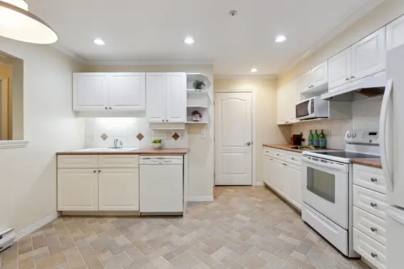 204 1281 Parkgate Avenue, North Vancouver For Sale - image 18