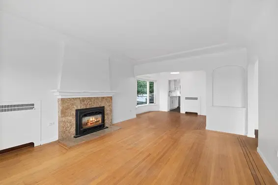 1561 Jefferson Avenue, West Vancouver For Sale - image 10
