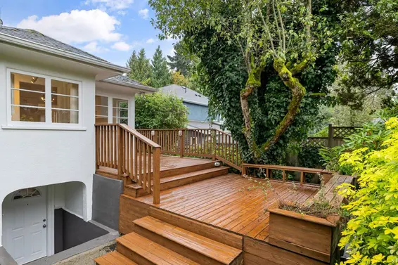 1561 Jefferson Avenue, West Vancouver For Sale - image 2