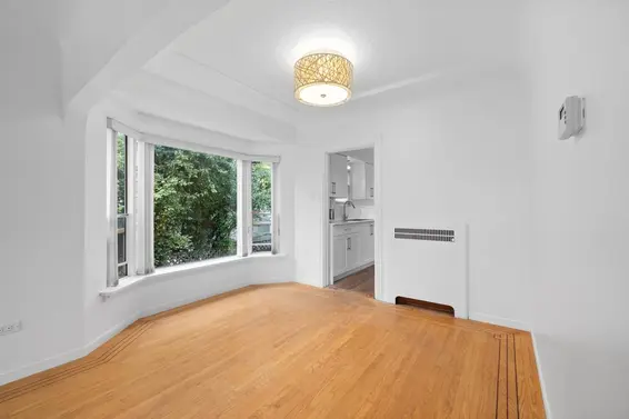1561 Jefferson Avenue, West Vancouver For Sale - image 9
