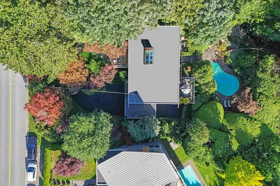 1740 Queens Avenue, West Vancouver For Sale - image 39