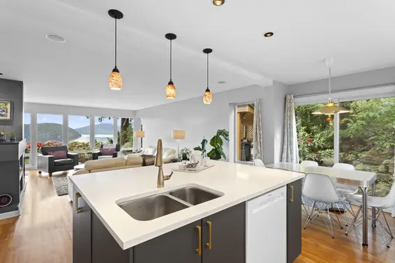 45 Sweetwater Place, Lions Bay For Sale - image 10