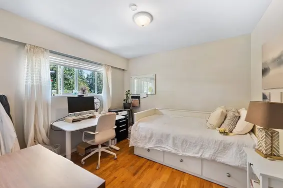 4393 Glencanyon Drive, North Vancouver For Sale - image 17