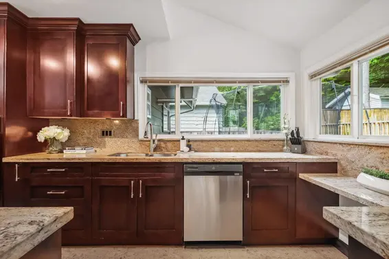 2230 Chapman Way, North Vancouver For Sale - image 10