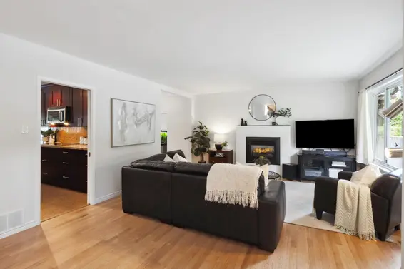 2230 Chapman Way, North Vancouver For Sale - image 4