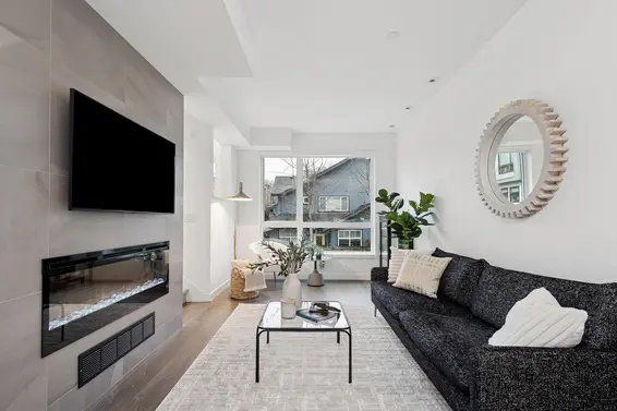 21 856 Orwell Street, North Vancouver For Sale - image 4