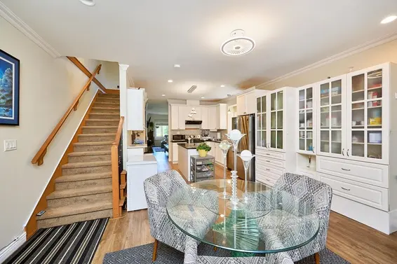562 West Keith Road, North Vancouver For Sale - image 11