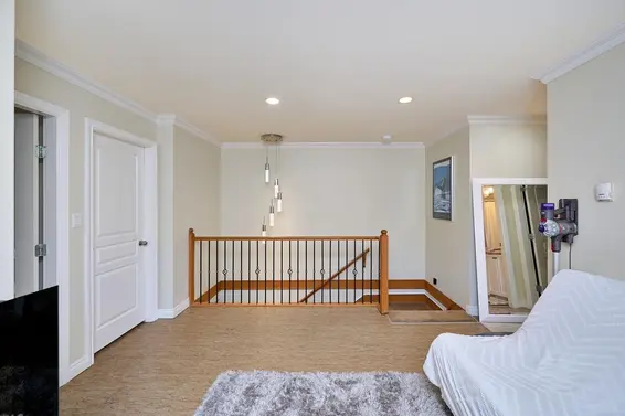 562 West Keith Road, North Vancouver For Sale - image 16