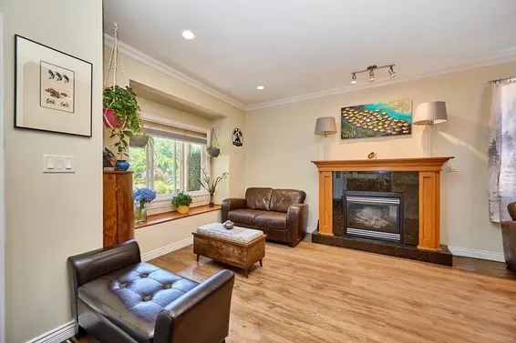 562 West Keith Road, North Vancouver For Sale - image 5