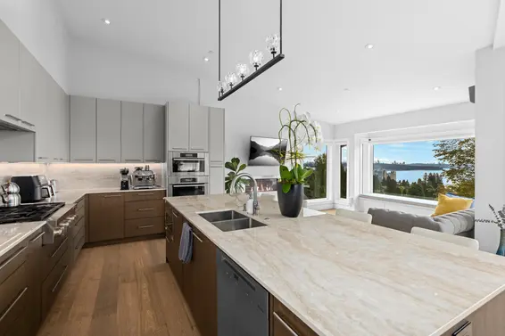 2512 Palmerston Avenue, West Vancouver For Sale - image 7