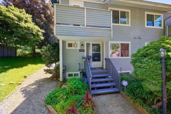 4627 Hoskins Road, North Vancouver For Sale - image 2