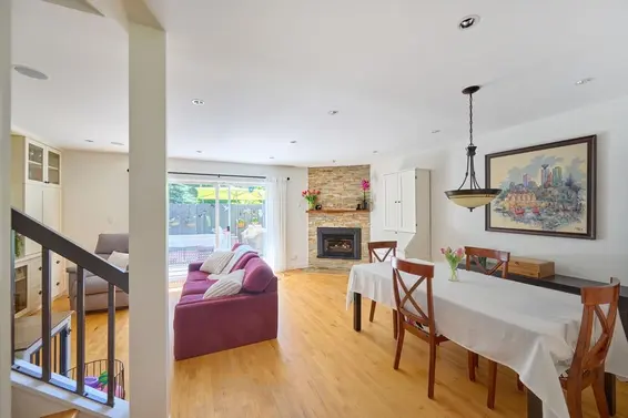 4627 Hoskins Road, North Vancouver For Sale - image 3