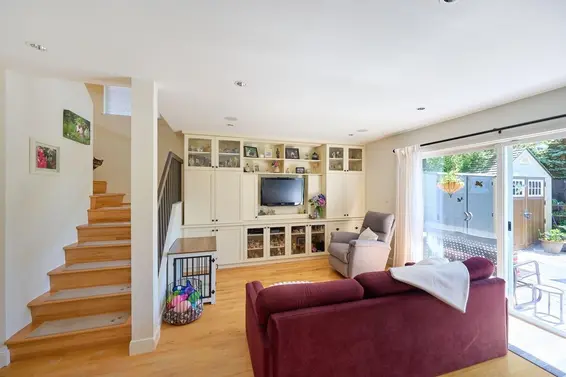 4627 Hoskins Road, North Vancouver For Sale - image 4