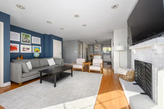 2735 Tempe Knoll Drive, North Vancouver For Sale - image 3