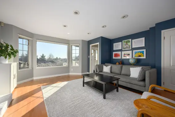 2735 Tempe Knoll Drive, North Vancouver For Sale - image 4