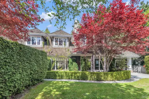 4683 Decourcy Court, West Vancouver For Sale - image 3