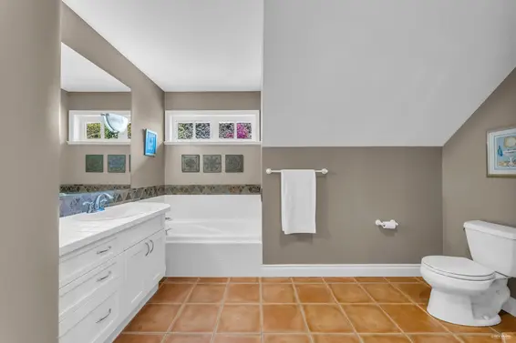 4683 Decourcy Court, West Vancouver For Sale - image 35