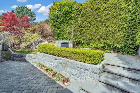 4683 Decourcy Court, West Vancouver For Sale - image 39