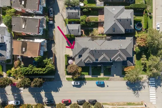3 1652 Mahon Avenue, North Vancouver For Sale - image 33