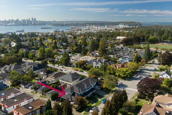 3 1652 Mahon Avenue, North Vancouver For Sale - image 37