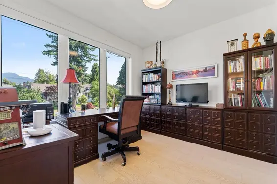 609 East 4th Street, North Vancouver For Sale - image 25