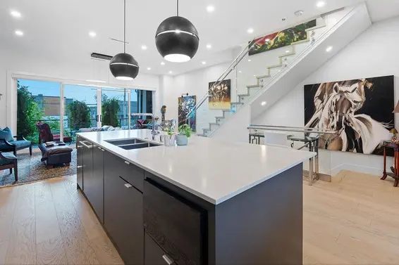 609 East 4th Street, North Vancouver For Sale - image 4