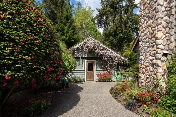 4399 Erwin Drive, West Vancouver For Sale - image 34