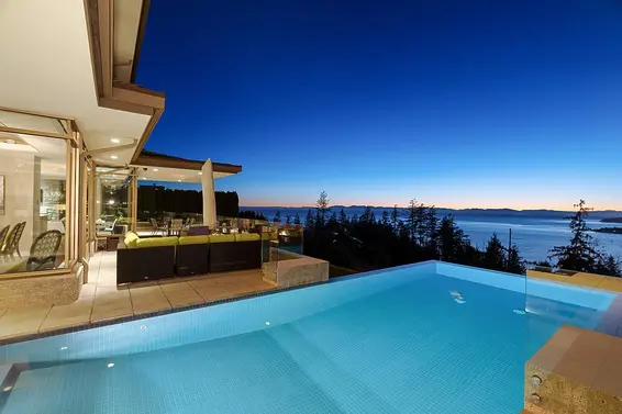 4982 Meadfeild Wynd, West Vancouver