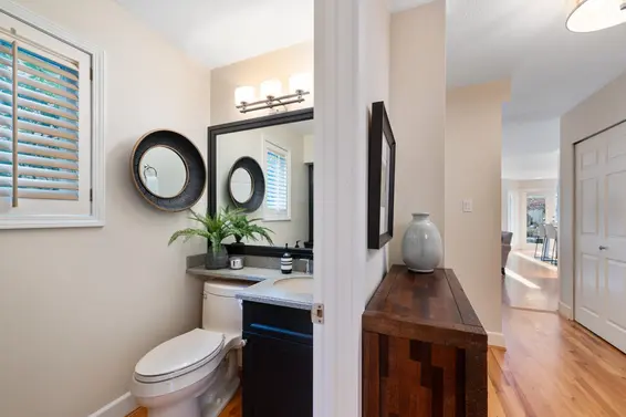 997 Canyon Boulevard, North Vancouver For Sale - image 10