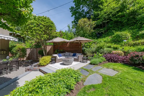 997 Canyon Boulevard, North Vancouver For Sale - image 33