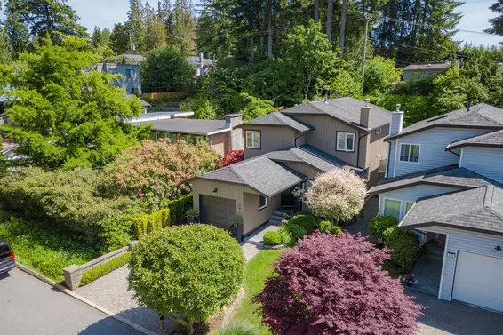 997 Canyon Boulevard, North Vancouver For Sale - image 36