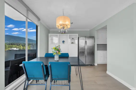 2004 2024 Fullerton Avenue, North Vancouver For Sale - image 10