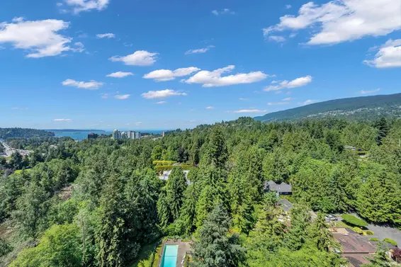 2004 2024 Fullerton Avenue, North Vancouver For Sale - image 6