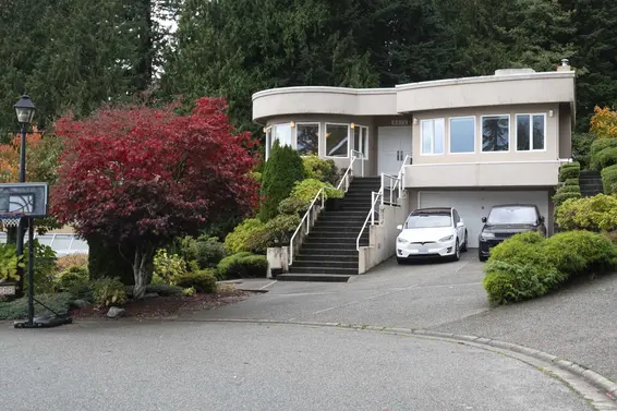 2572 Westhill Close, West Vancouver