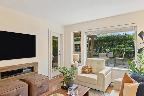 210 1677 Lloyd Avenue, North Vancouver For Sale - image 4