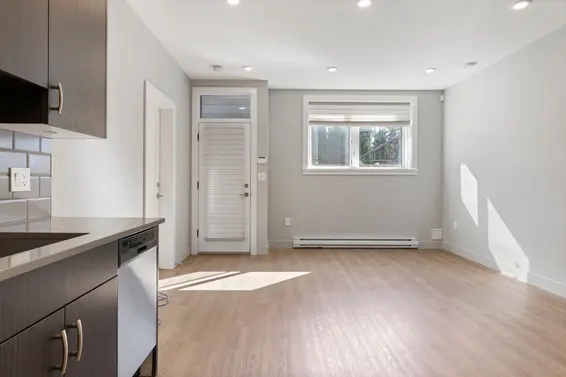 285 Monteray Avenue, North Vancouver For Sale - image 36