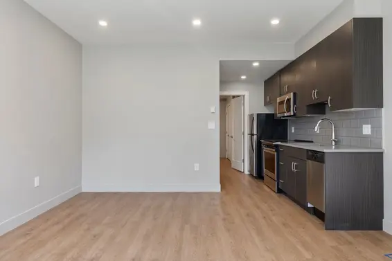 285 Monteray Avenue, North Vancouver For Sale - image 37