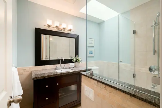 939 Calverhall Street, North Vancouver For Sale - image 20