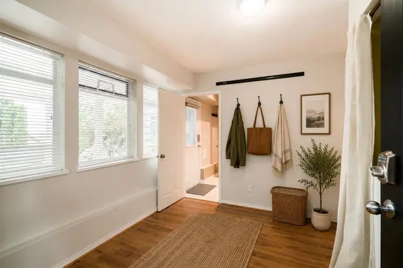 939 Calverhall Street, North Vancouver For Sale - image 26