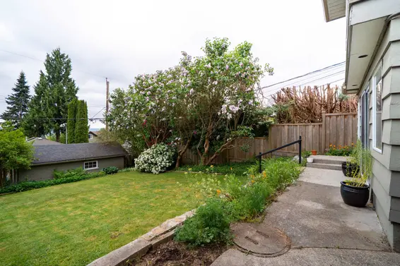 939 Calverhall Street, North Vancouver For Sale - image 34