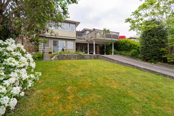 939 Calverhall Street, North Vancouver For Sale - image 37