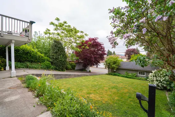 939 Calverhall Street, North Vancouver For Sale - image 38