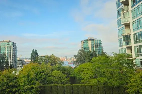 305 155 East 3rd Street, North Vancouver For Sale - image 17