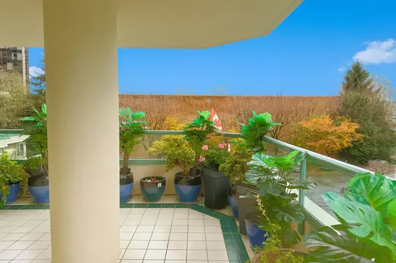 4D 338 Taylor Way, West Vancouver For Sale - image 14