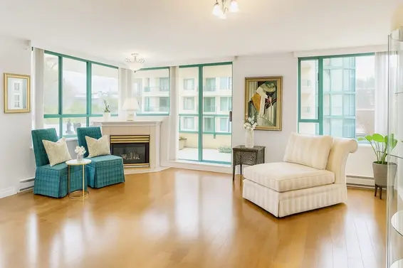 4D 338 Taylor Way, West Vancouver For Sale - image 3