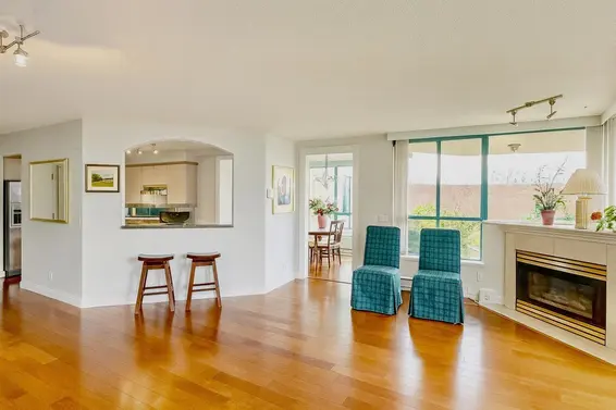 4D 338 Taylor Way, West Vancouver For Sale - image 4