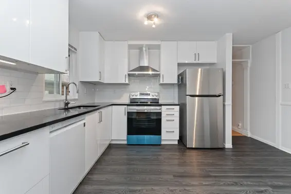 828 Nicolum Court, North Vancouver For Sale - image 10