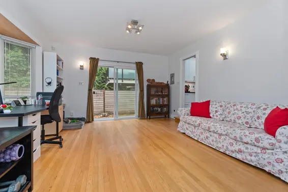 828 Nicolum Court, North Vancouver For Sale - image 13
