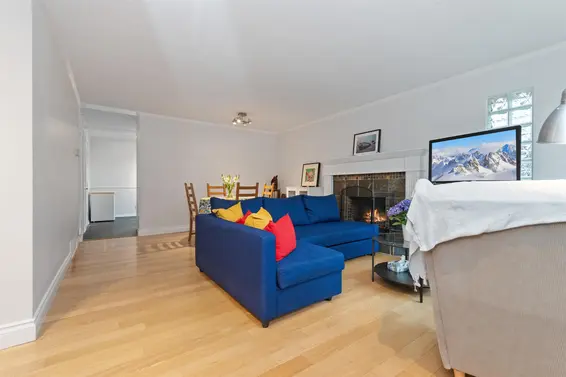 828 Nicolum Court, North Vancouver For Sale - image 4